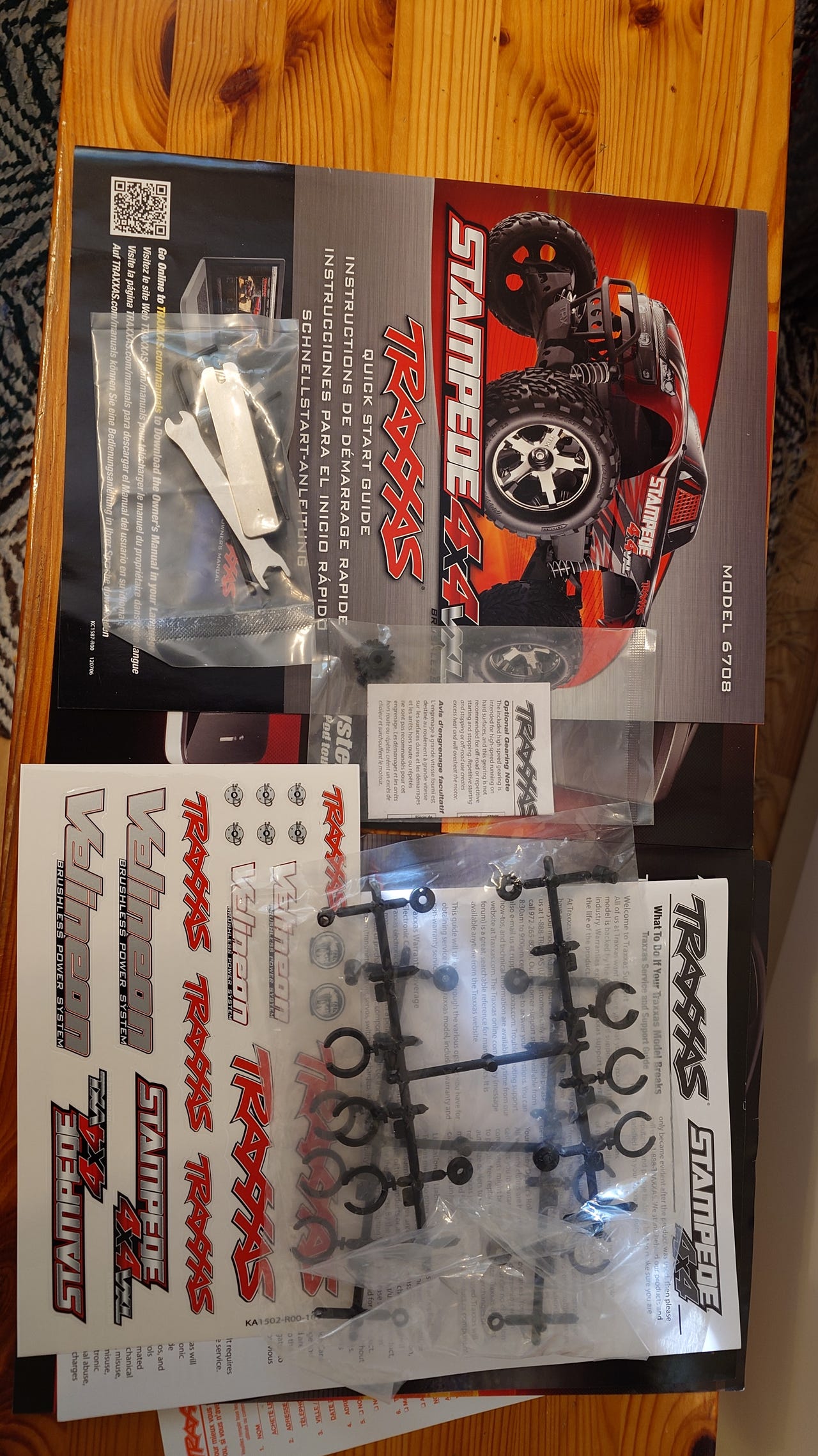 Traxxas 4x4 alkuperäiset ohjeet ym.