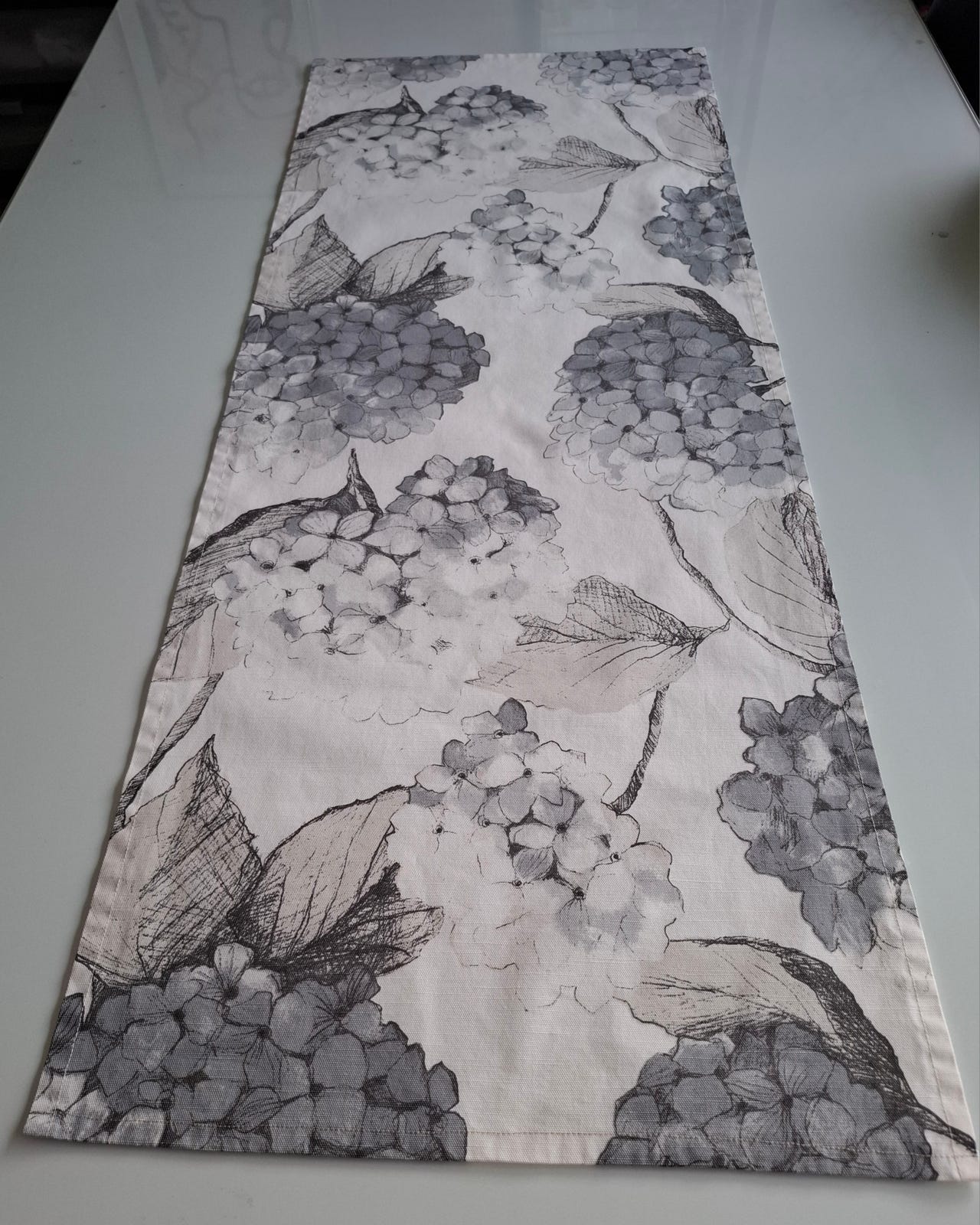 Pentik hortensia kaitaliina/ harmaa valkoinen