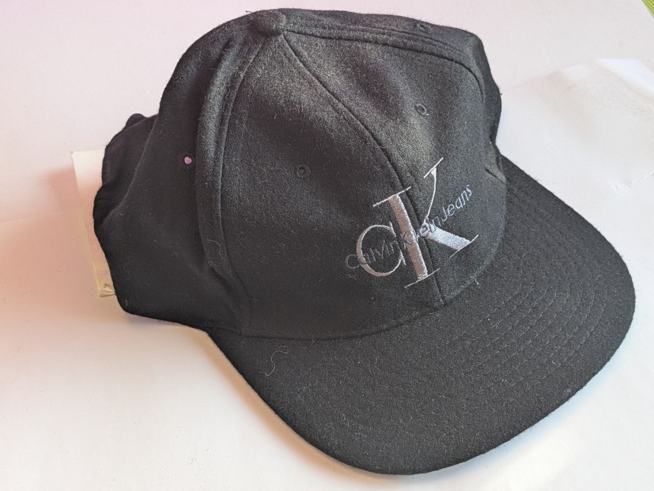 Villainen Calvin Klein lippis 90s