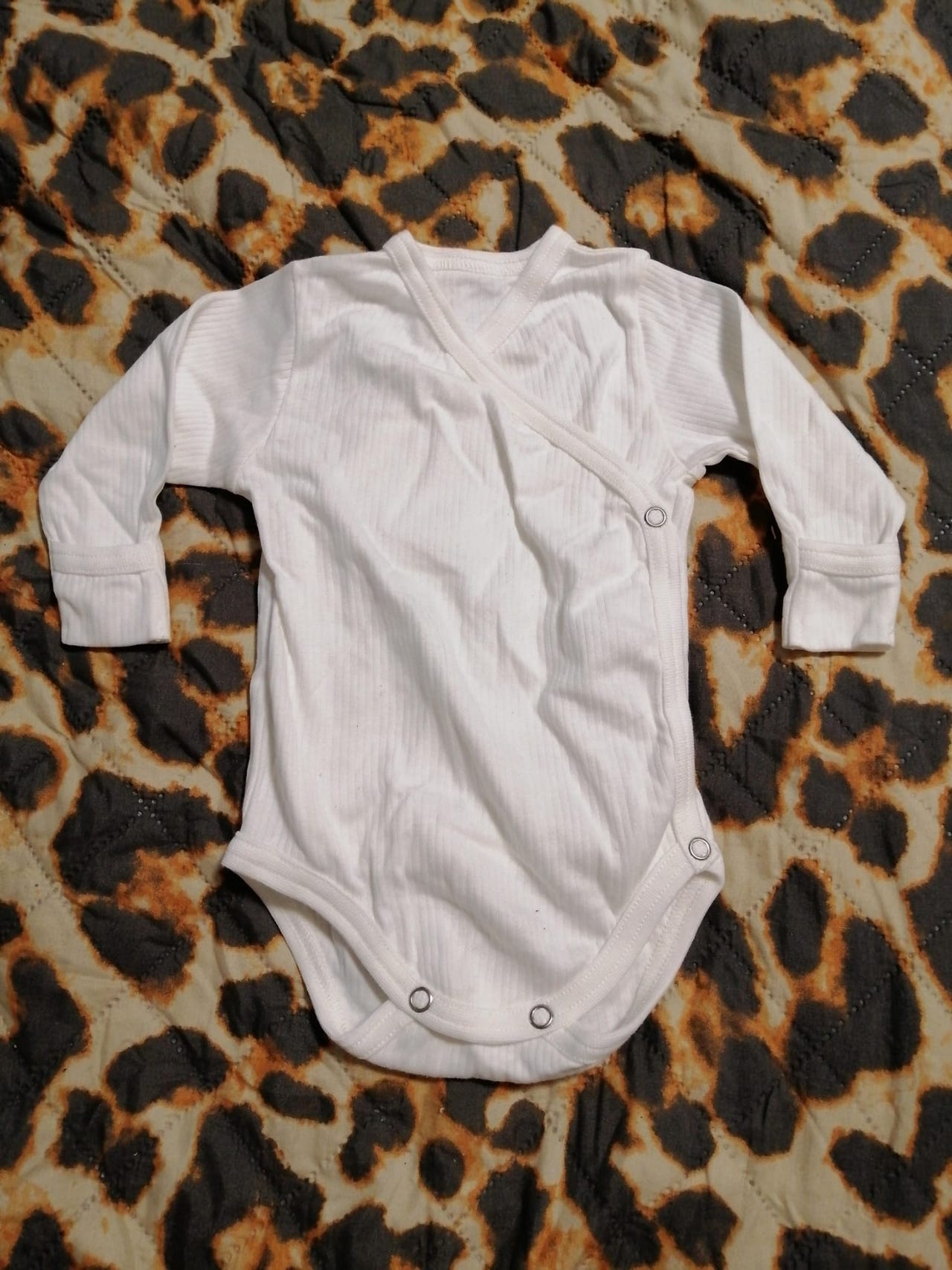 Vauvan body pitkähihainen koko 50-56 valkoinen unisex