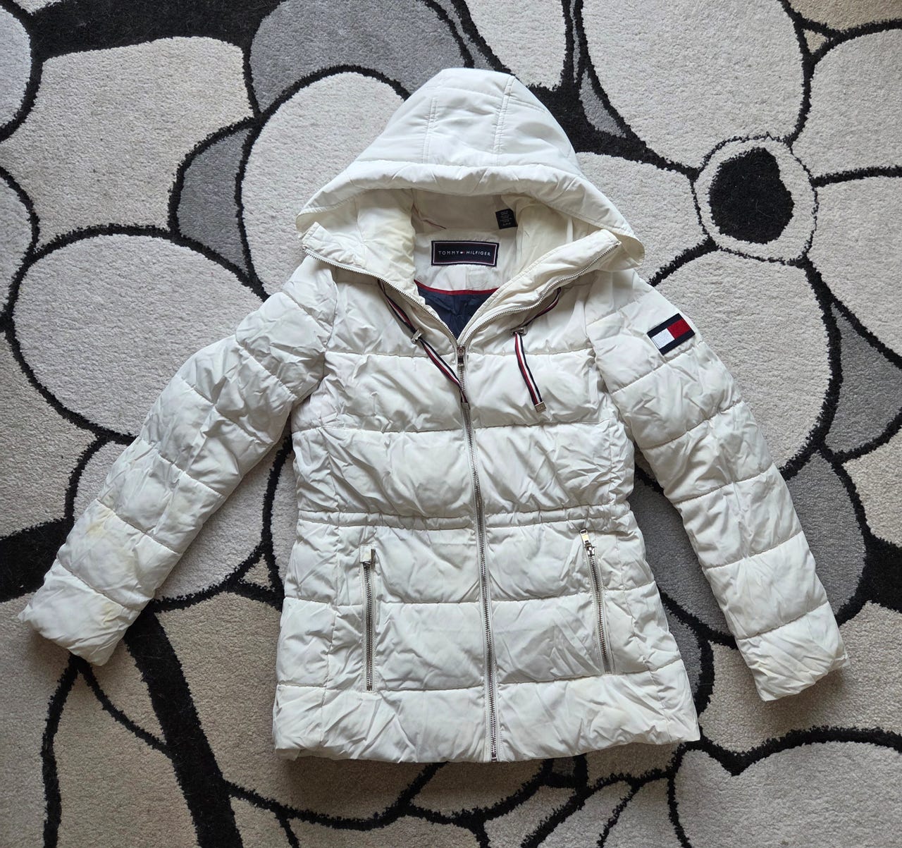 Tommy Hilfiger naisten talvitakki S valkoinen