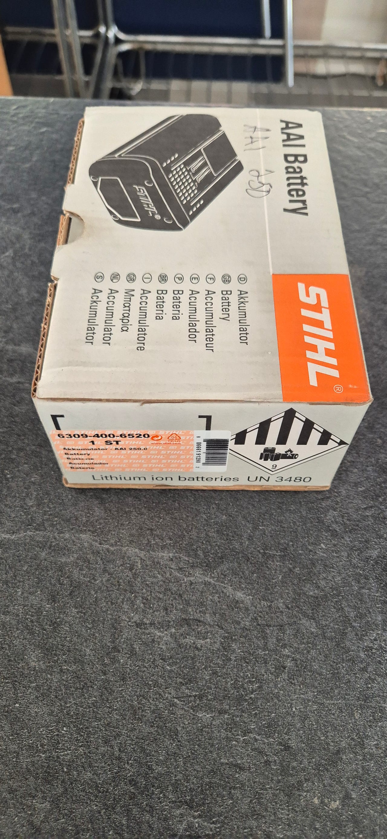 Robottileikkurin akku Stihl AAi250