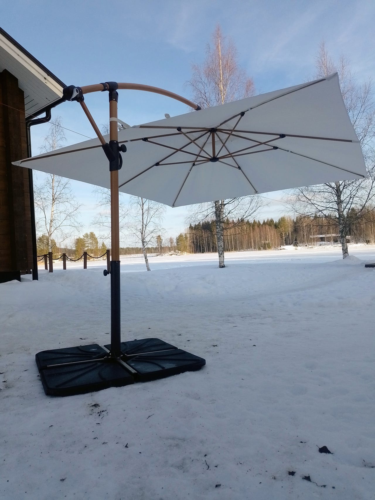 Riippuva aurinkovarjo 3m ja painot