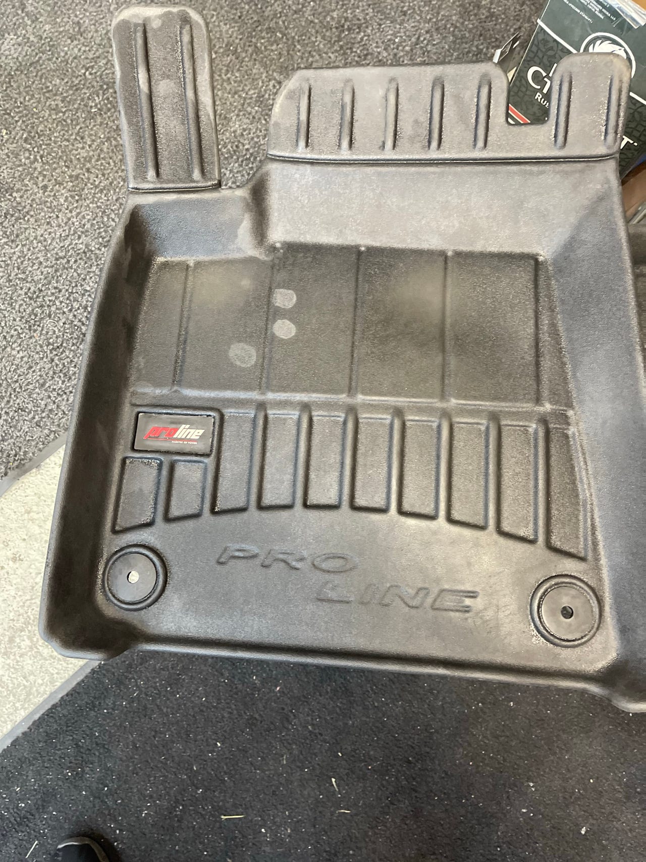 Audi a8 D4 Pro-Line kumiset automatot  musta
