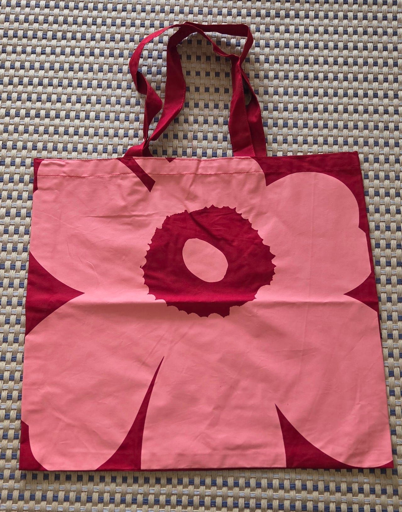 Marimekko logokassi (punainen, talvi 2024)