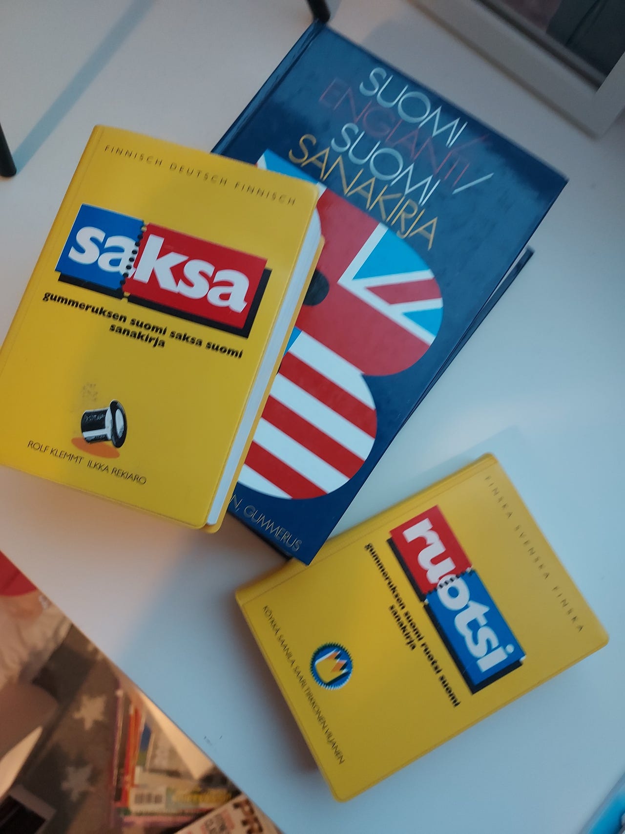 Gummerus suomi–saksa, suomi–englanti, suomi–ruotsi sanakirjat
