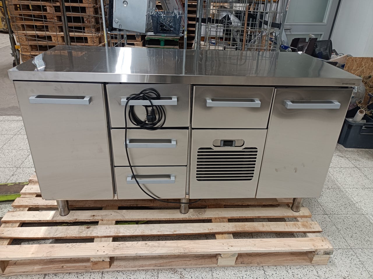 Kylmävetolaatikosto Metos Classic NT1600-GN3-GN3-MGH-GN3 | Tori