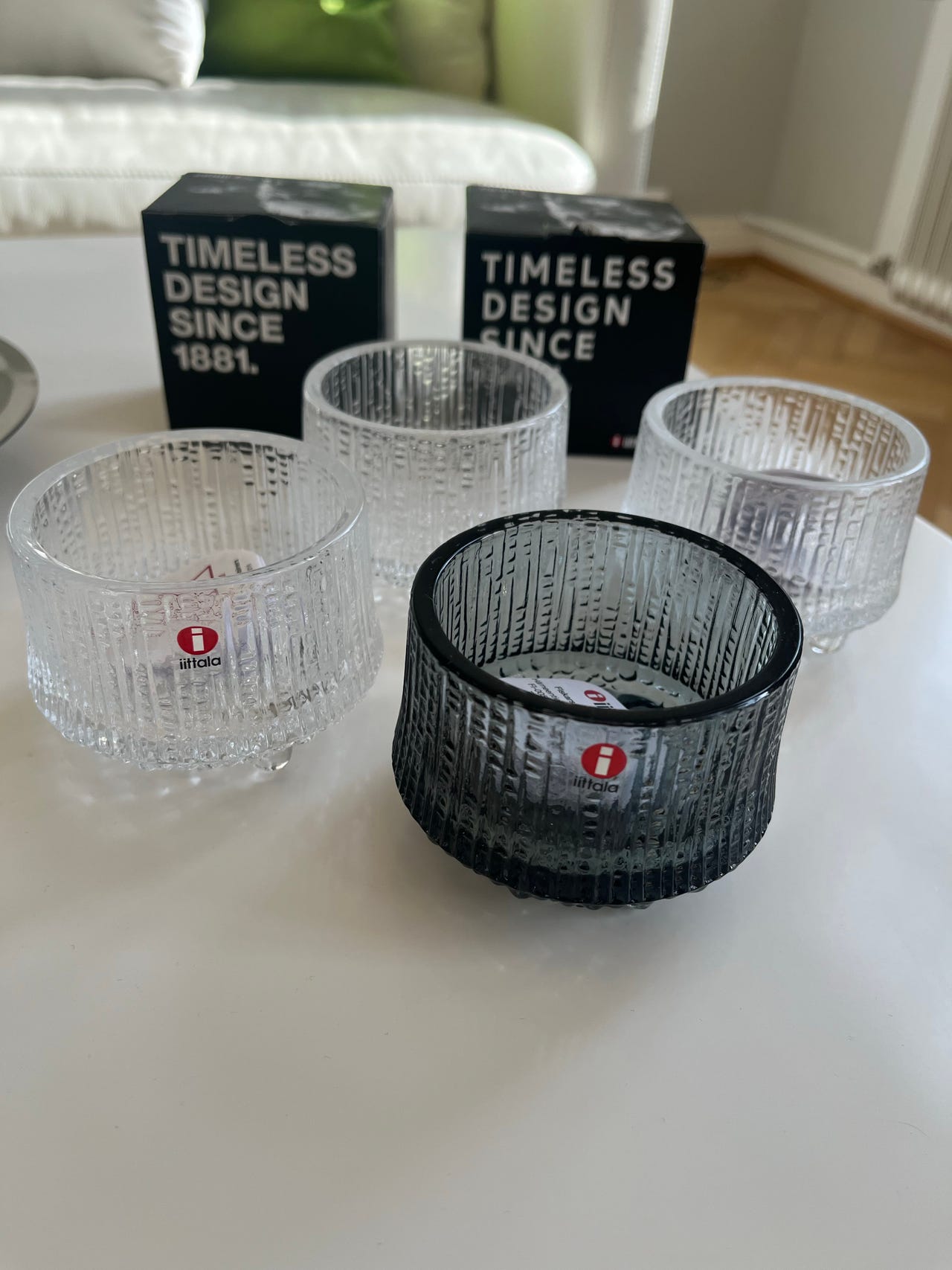 Uusia Iittala Ultima Thule tuikkuja