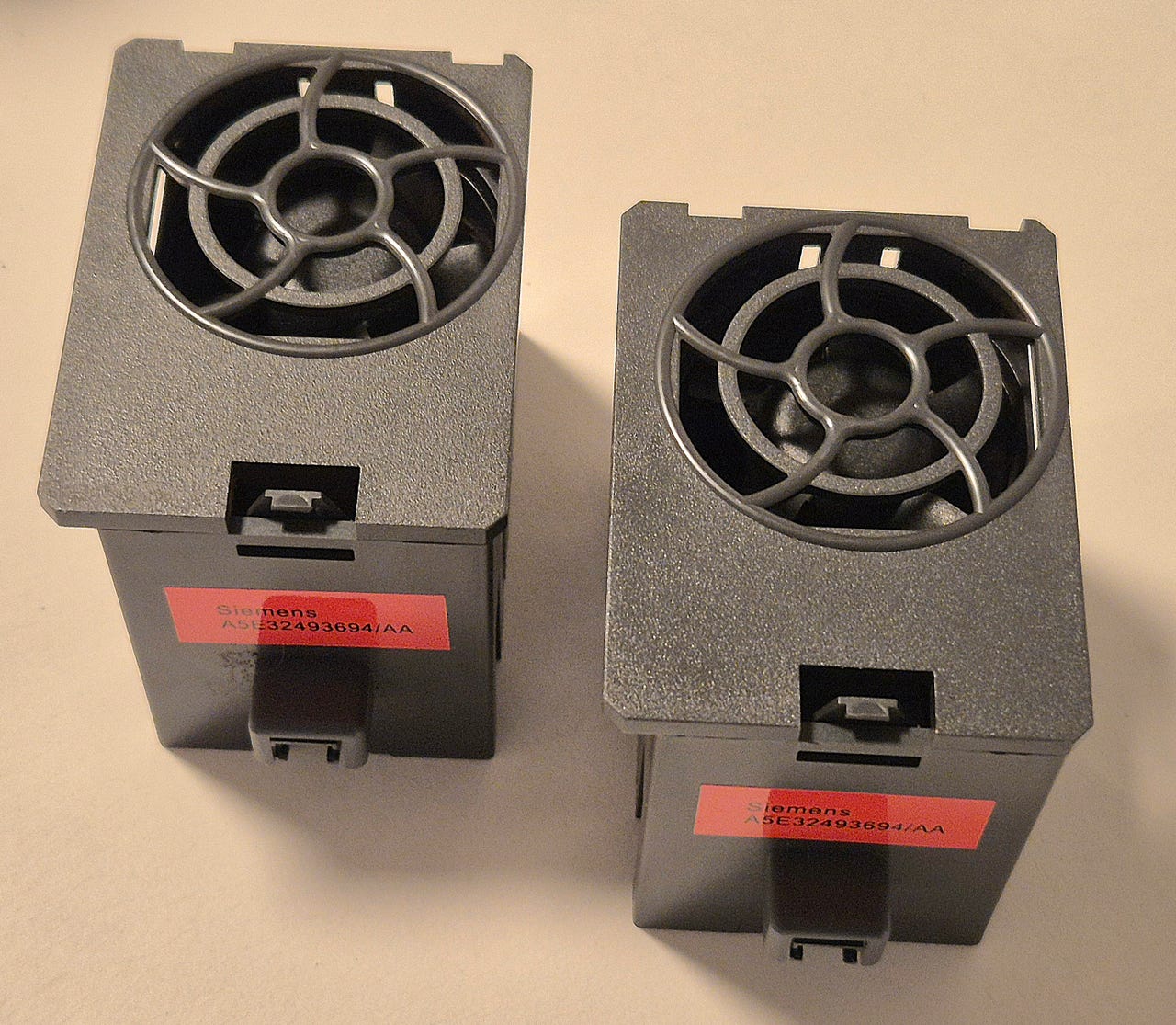 2kpl Siemens jäähdytystuuletin moduuli A5E32493694/AA