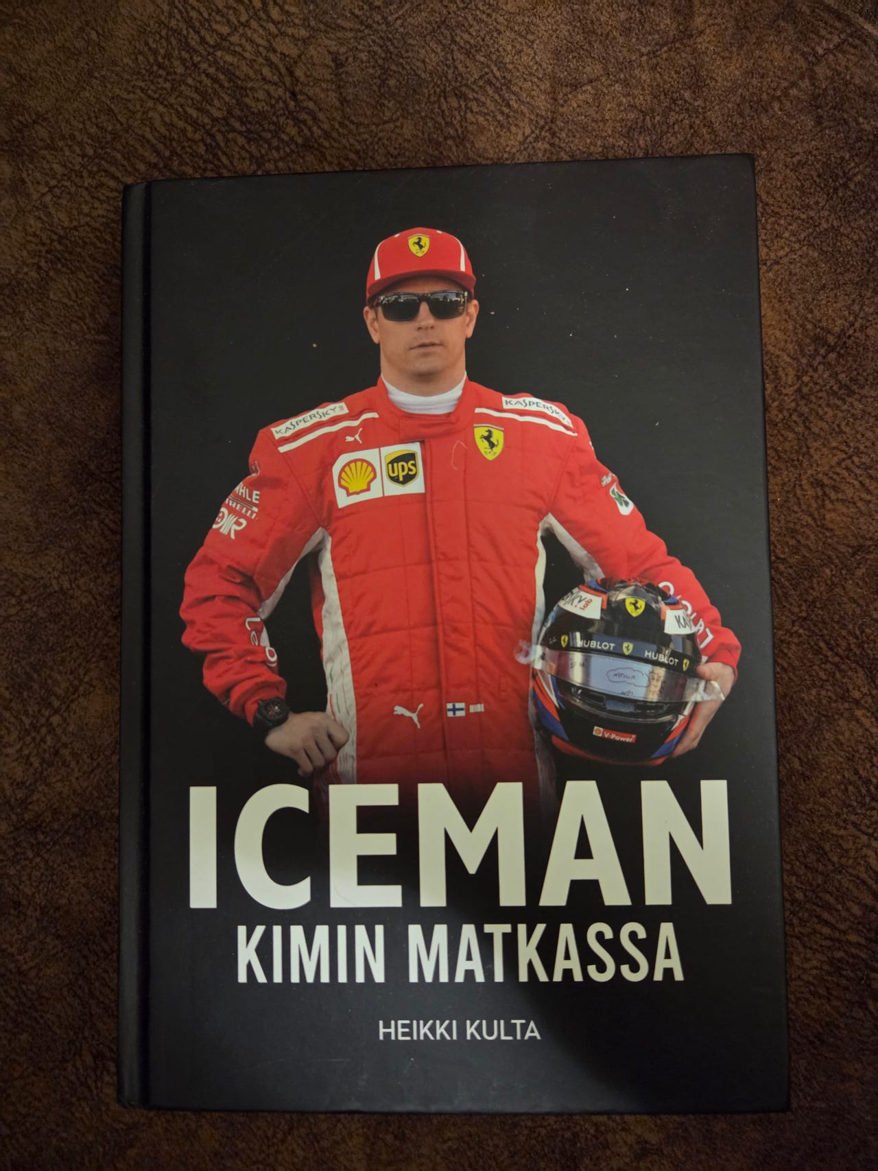 Readme.fi Iceman Kimin matkassa kirja kovakantinen
