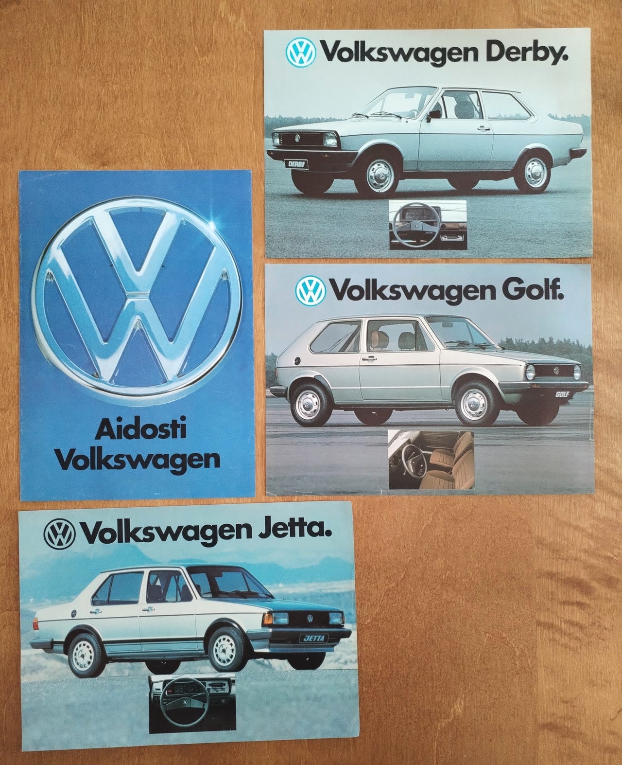 Volkswagen myyntiesitteitä 4 kpl