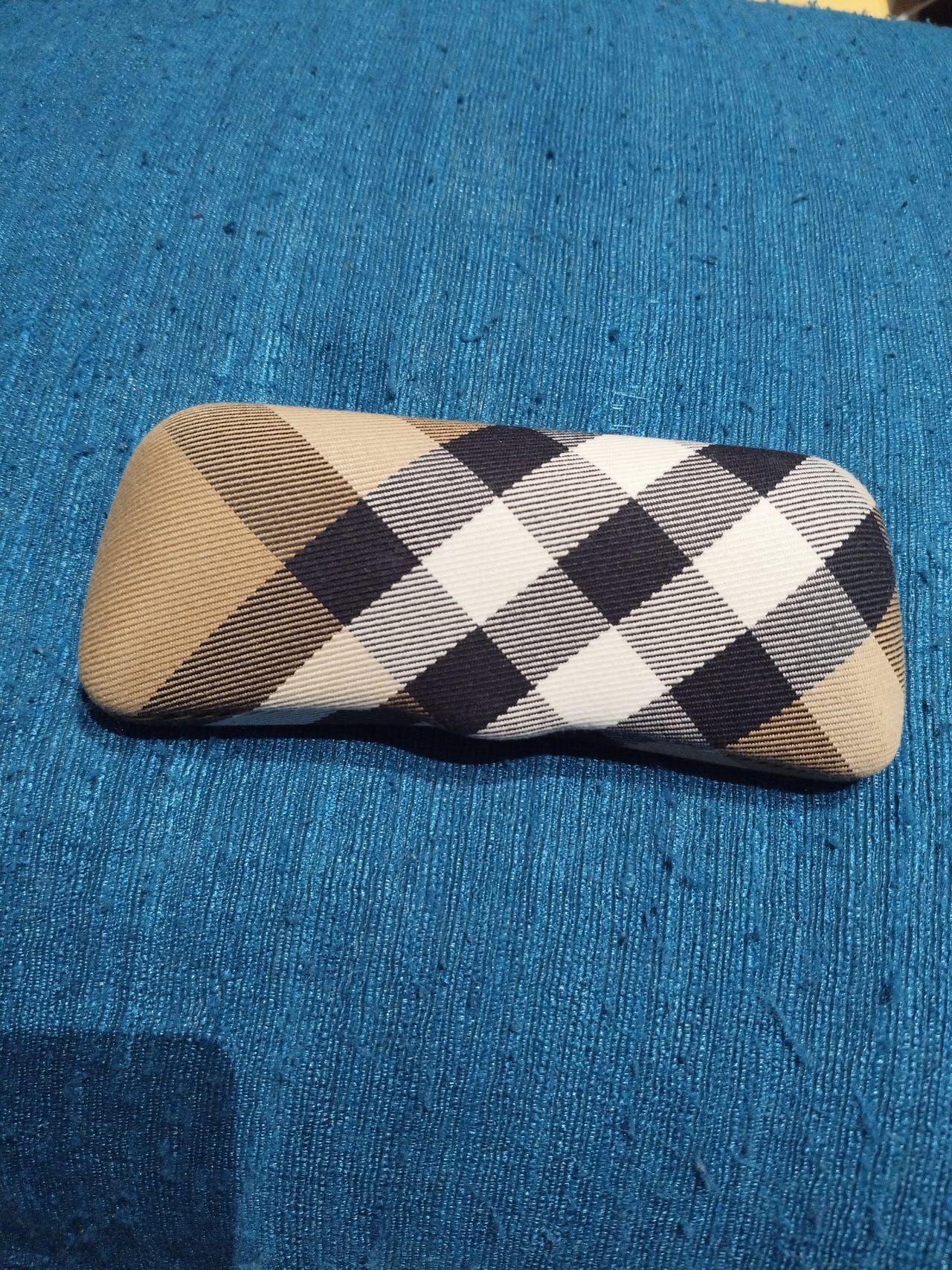 Burberry silmälasikotelo Nova Chec unisex