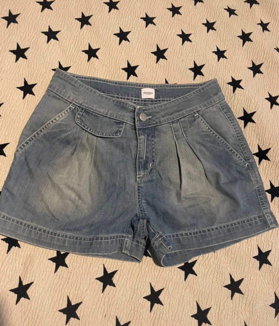 Boomerang shortsit