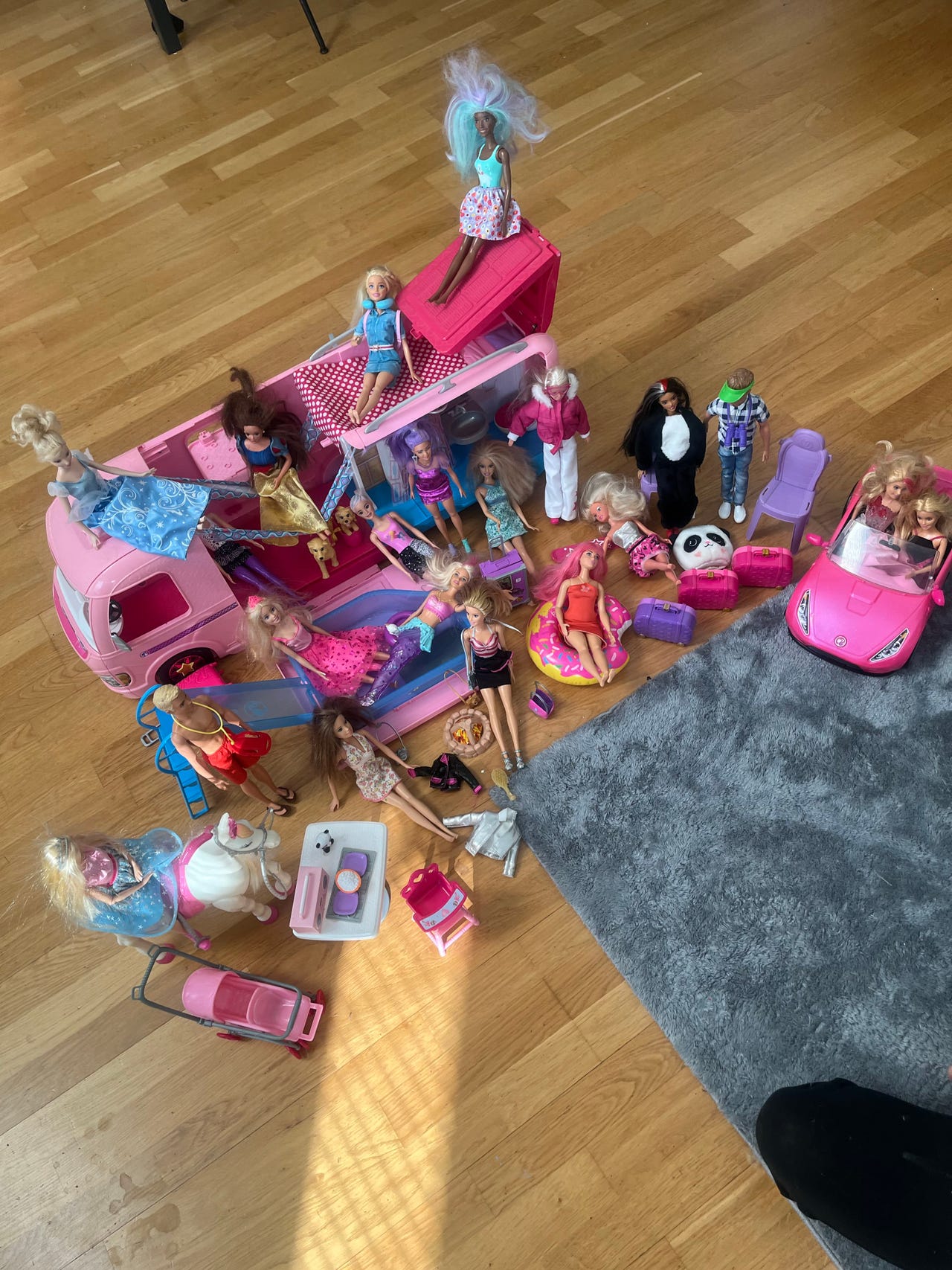 Iso Barbie setti
