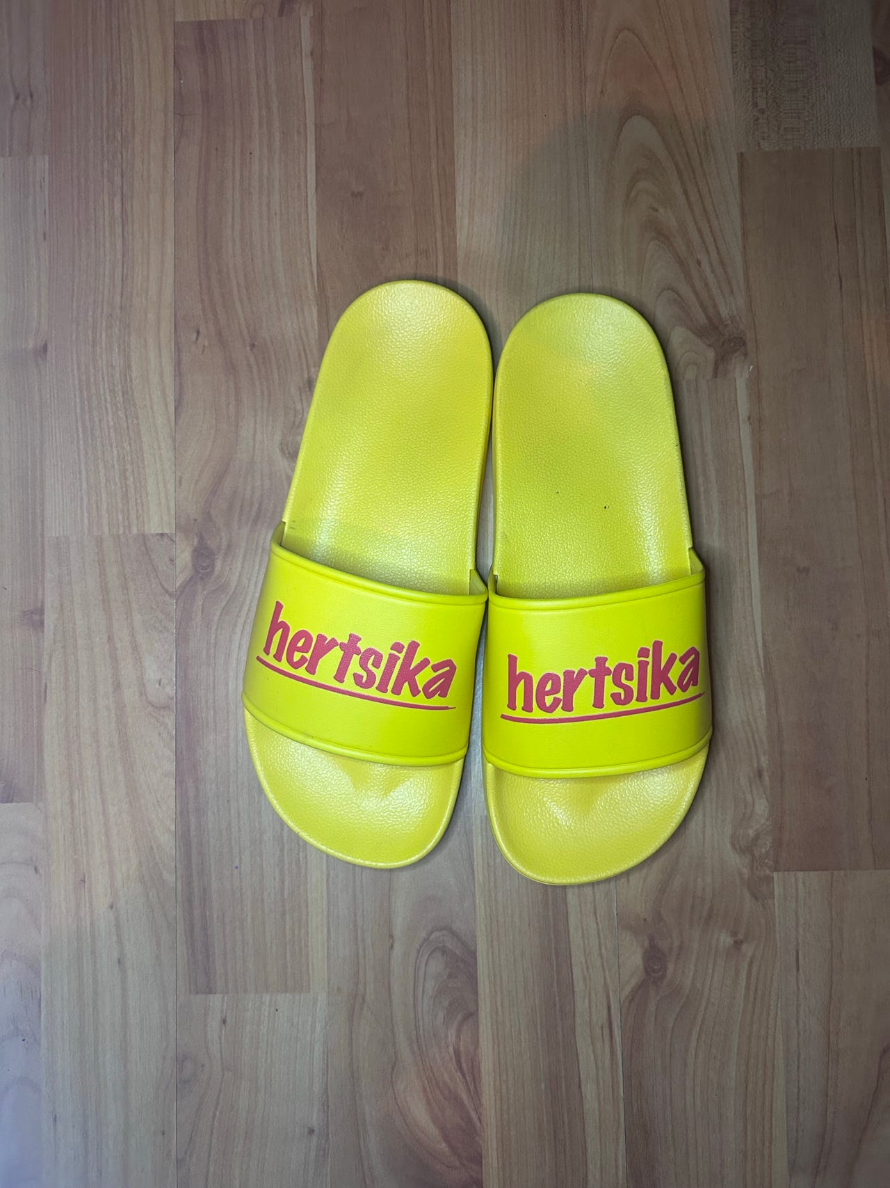 Alepa Hertsika sandaalit