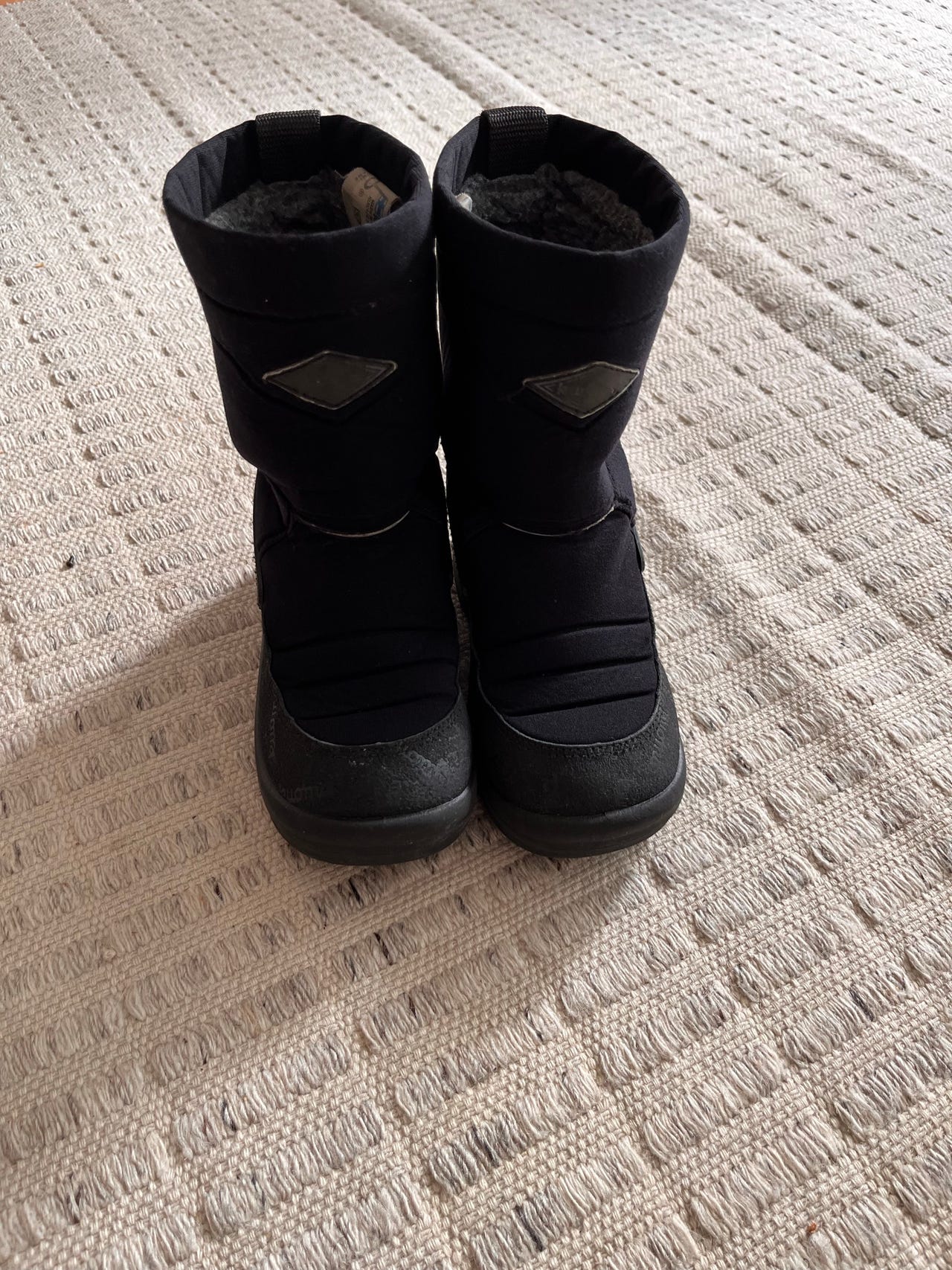 Kuoma lasten talvikengät koko 32 musta unisex