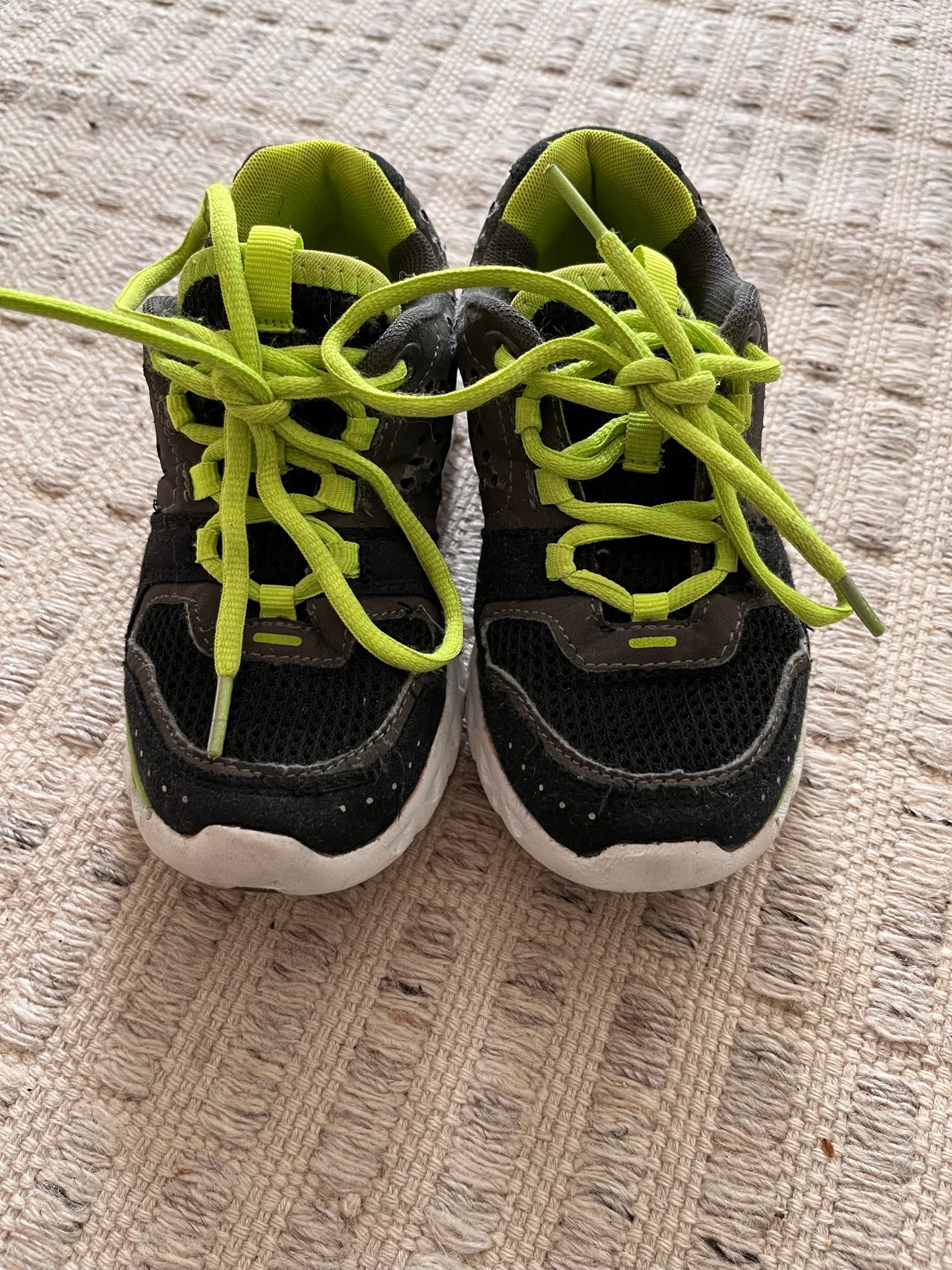 Hummel lasten sisäpelikengät koko 30 musta–neonvihreä unisex