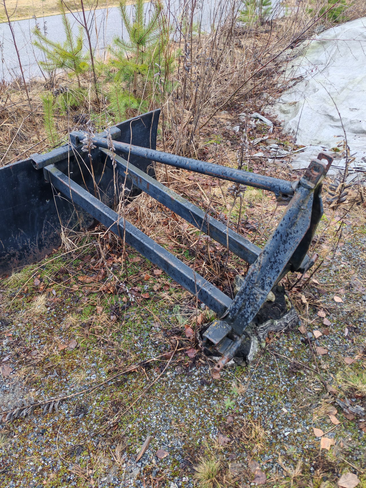 Perälevy lumilevy pikkutraktoriin