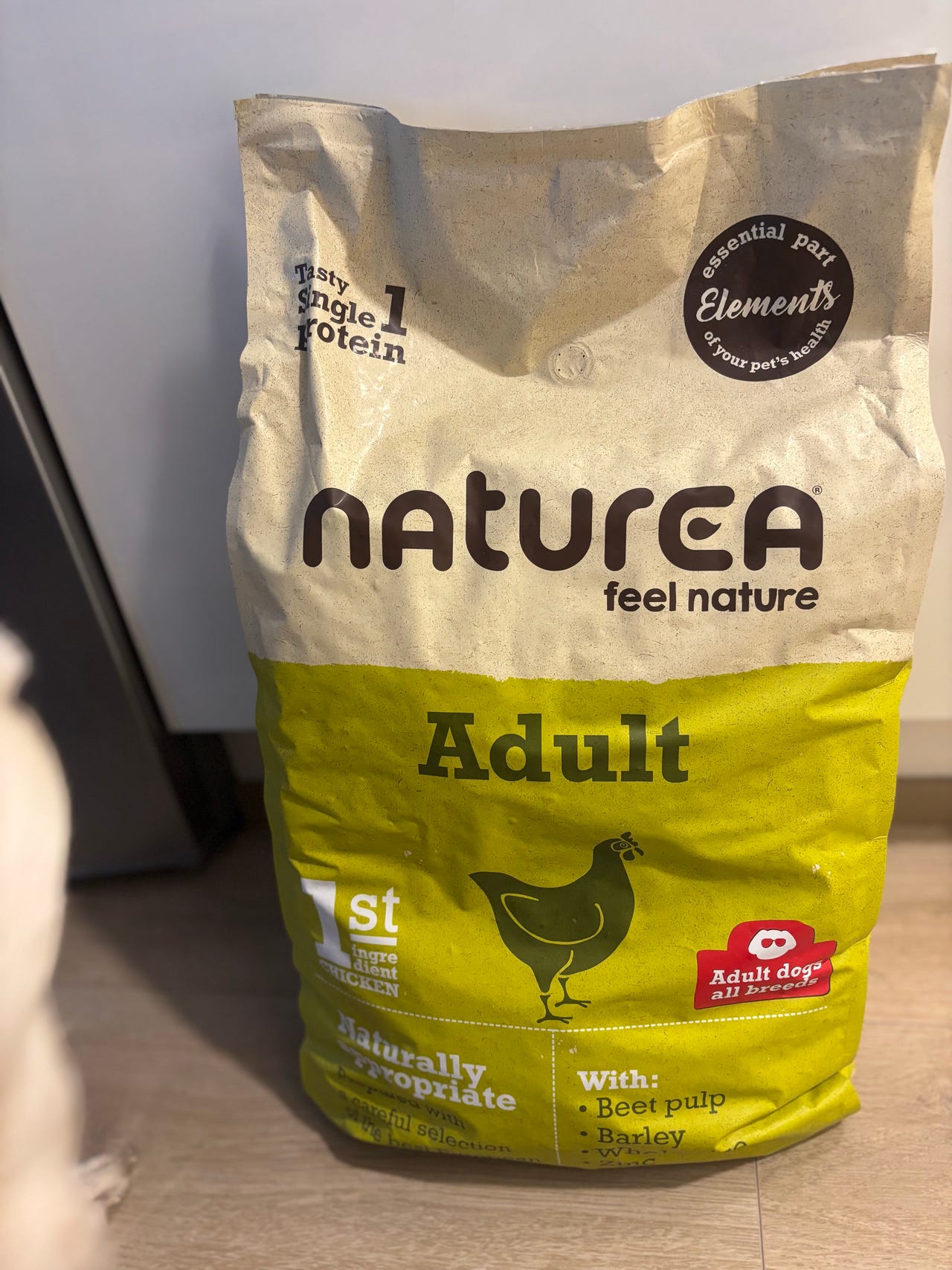 Naturea Elements Adult kana koiran kuivaruoka