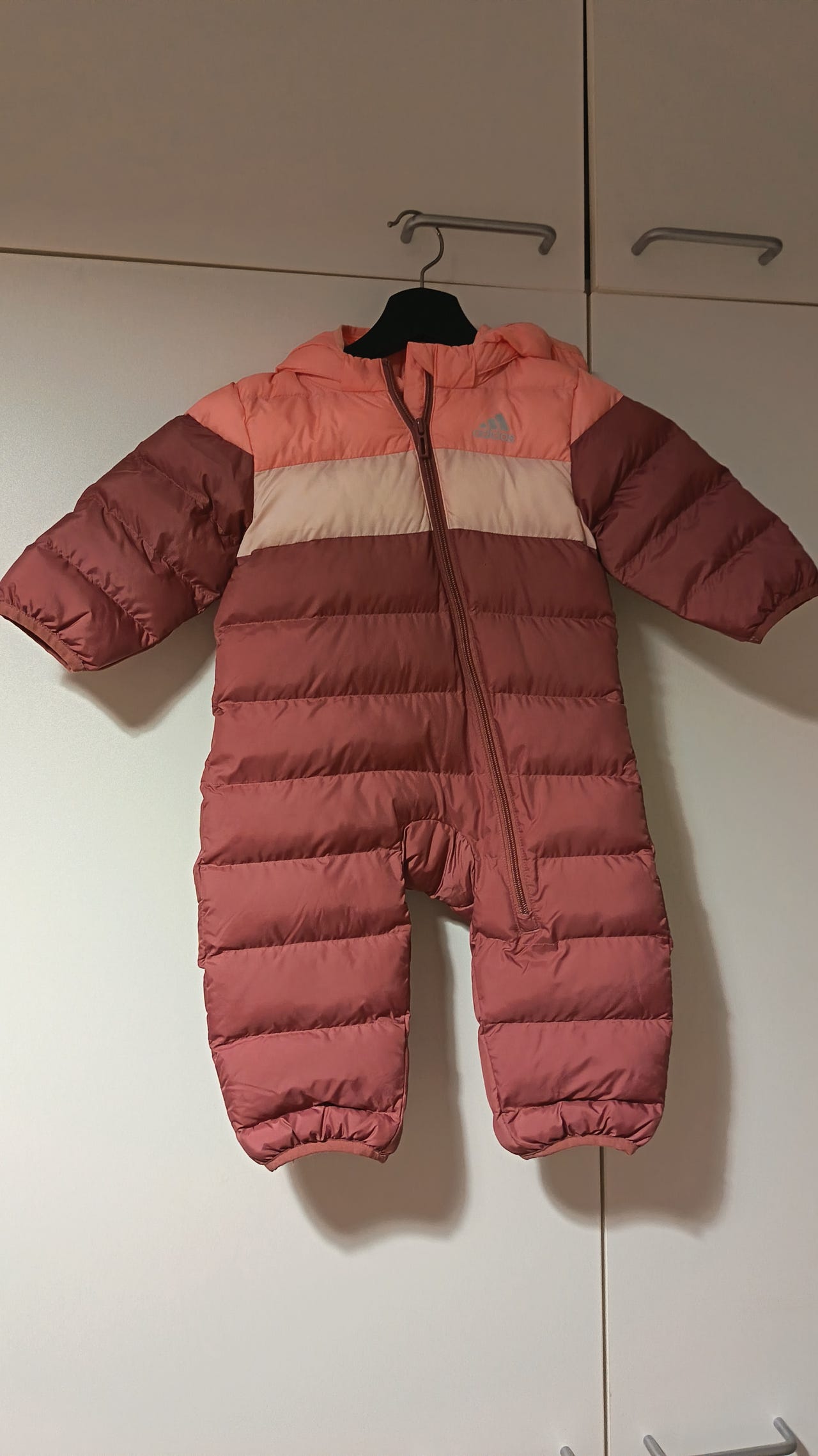 Adidas toppahaalari