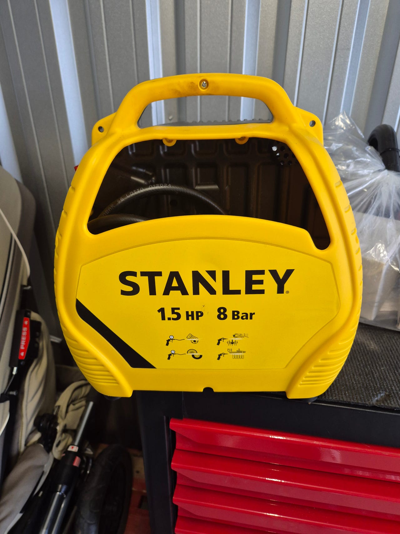 Stanley kompressori 1100 W