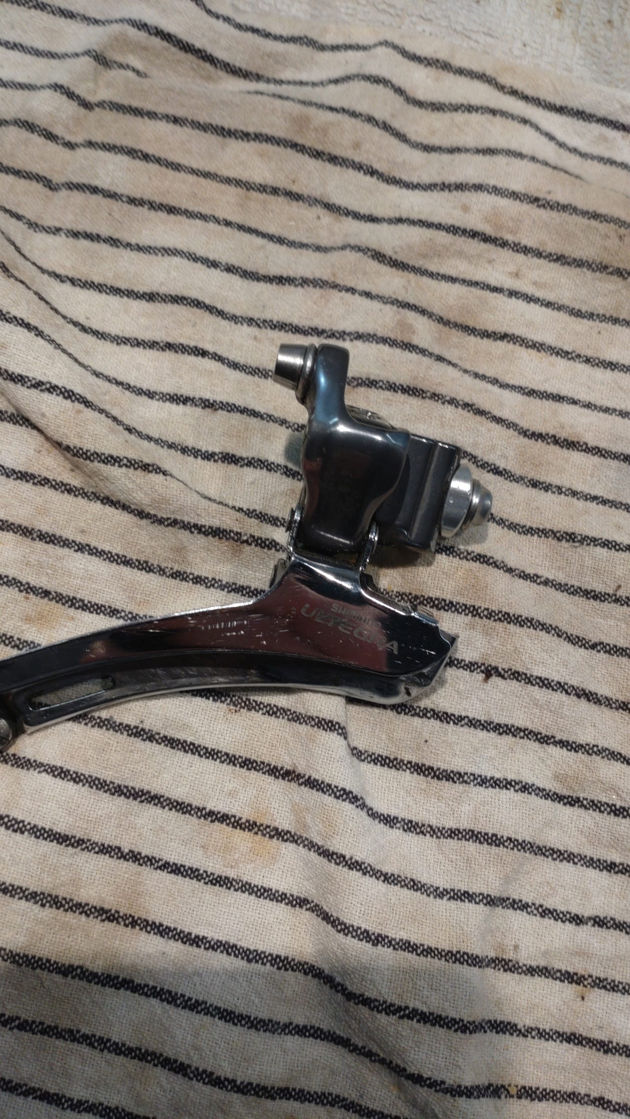 Dérailleur Shimano FD-6600 double plateaux - Les Mains Dans Le Guidon Hem(59