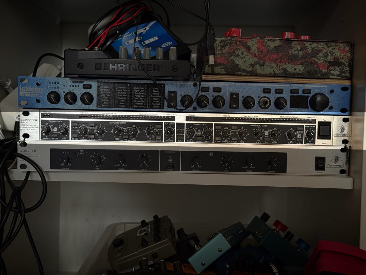 Behringer MDX 2200 Composer Pro | Tori