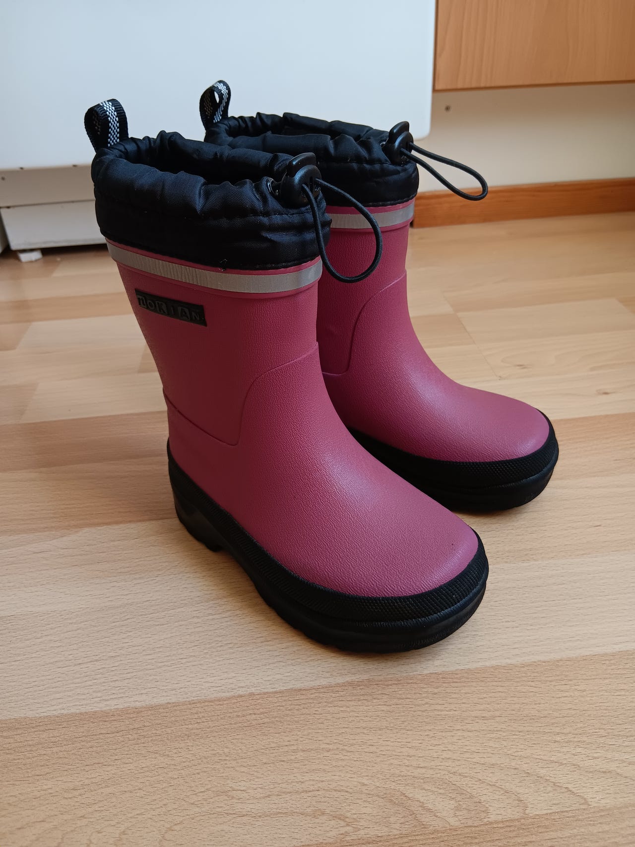 Nokian kumisaappaat 28