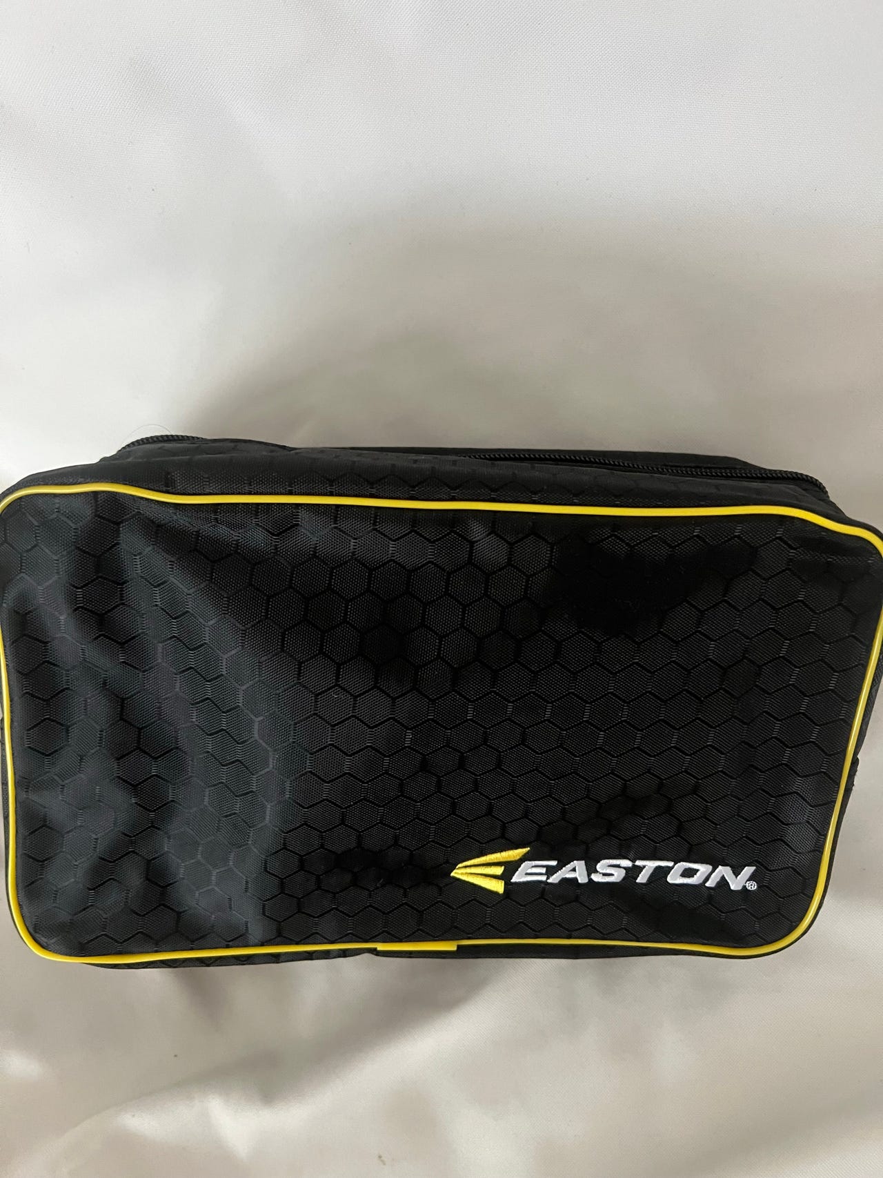 Uusi Easton Beauty Box