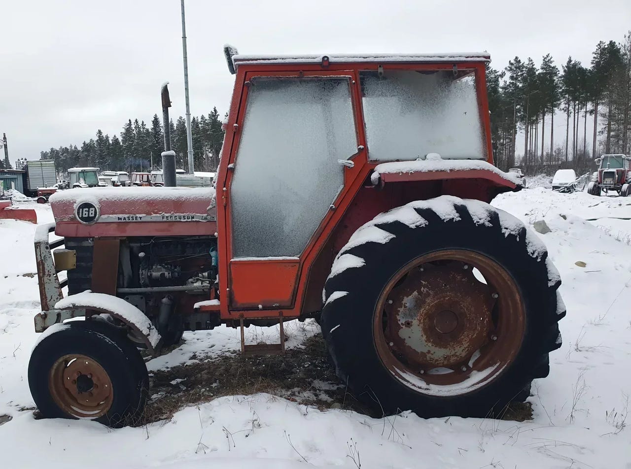 Traktori Massey ferguson 168 s