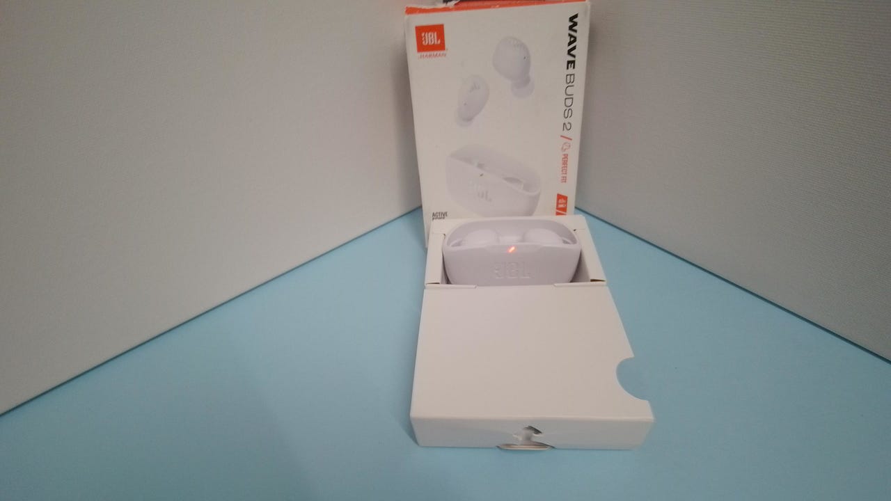 Uudenveroiset JBL Wave Buds 2 -vastamelukuulokkeet