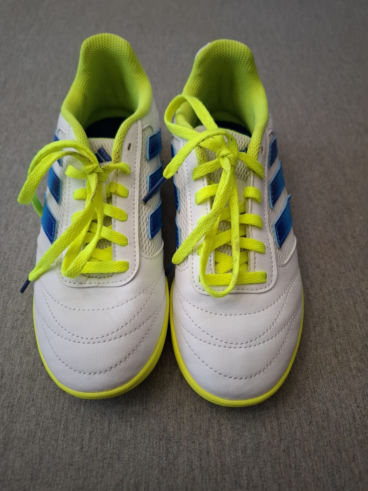 Adidas sisäpelikengät k. 35 1/2