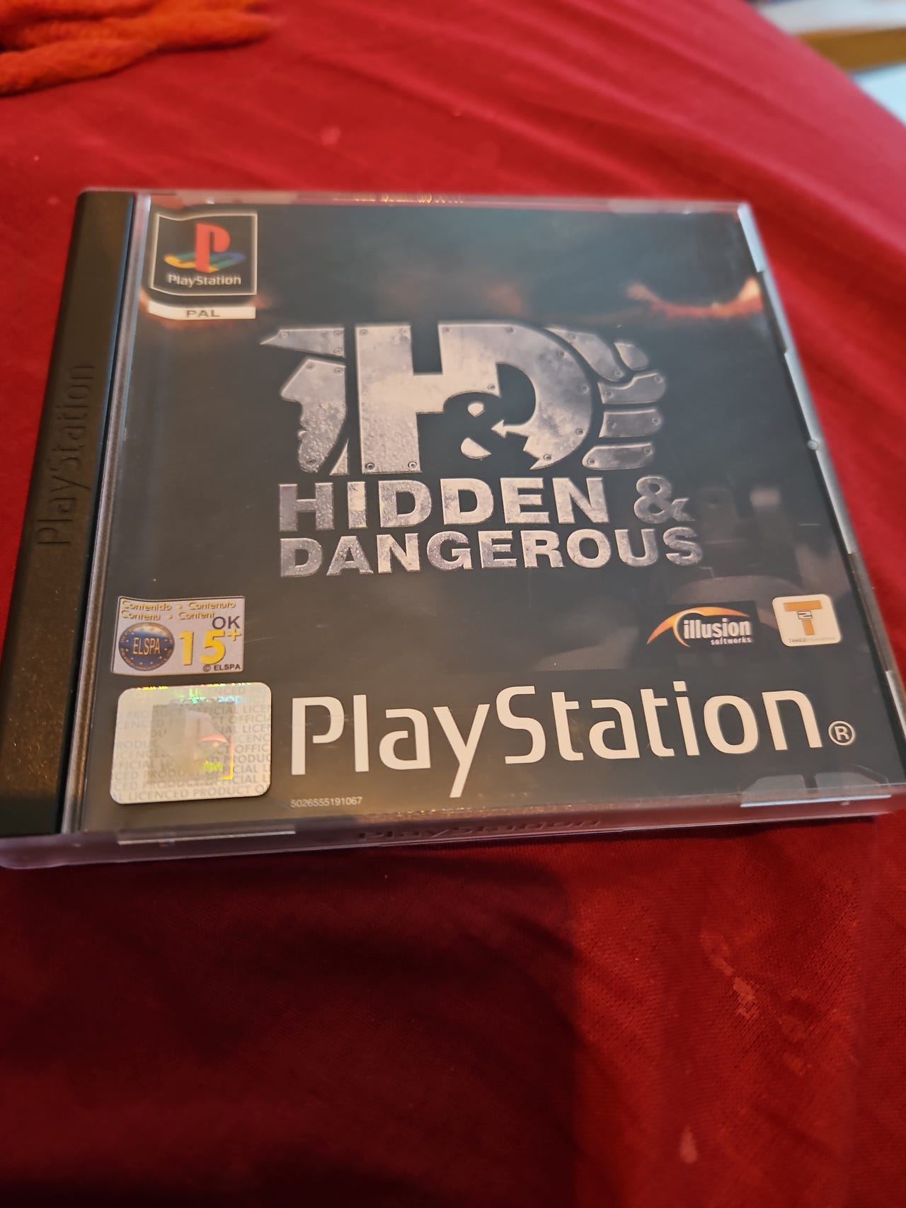 Hidden & Dangerous Playstation-peli