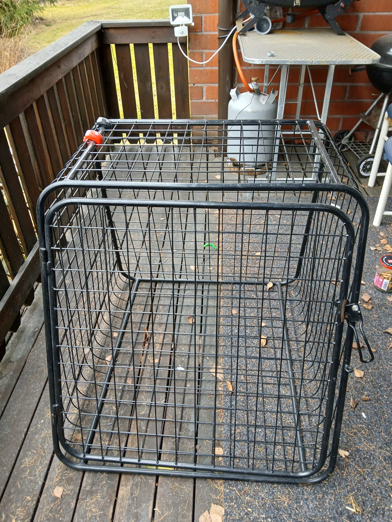 Häkki autoon