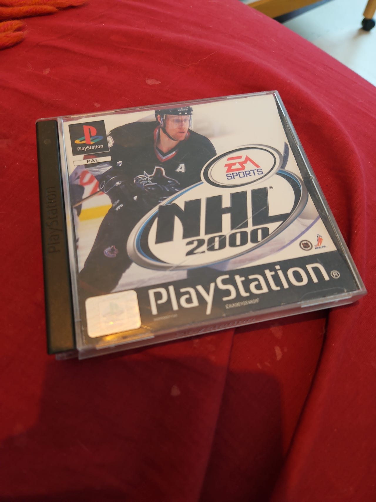 EA Sports NHL 2000 PlayStation-peli