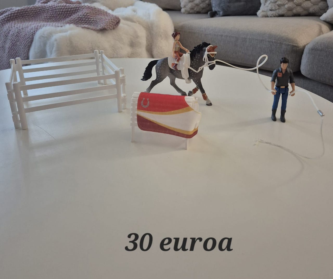 Schleich hevoslelut ja eläinfiguurit