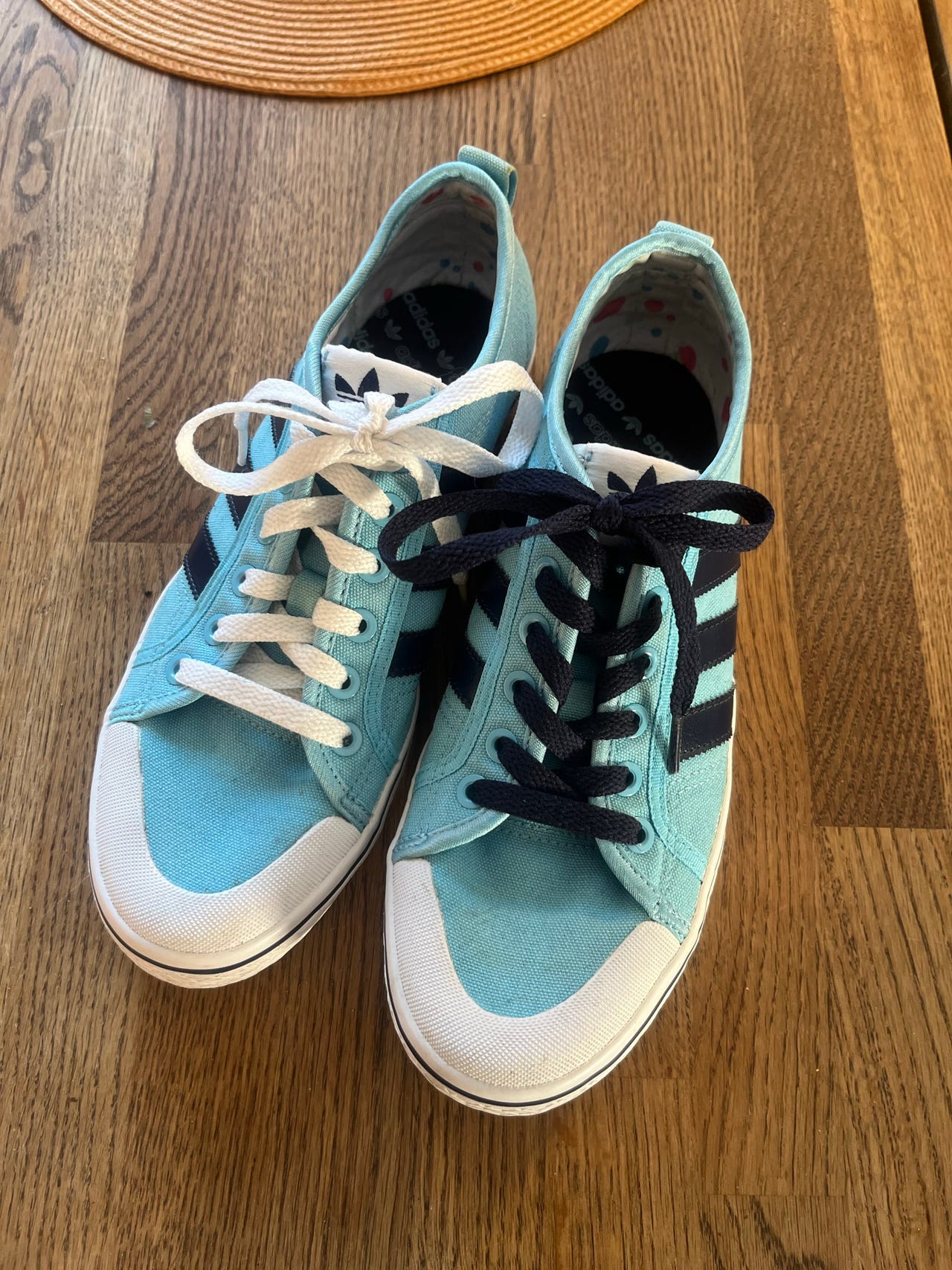 Adidas tennarit koko 40 turkoosi kangas