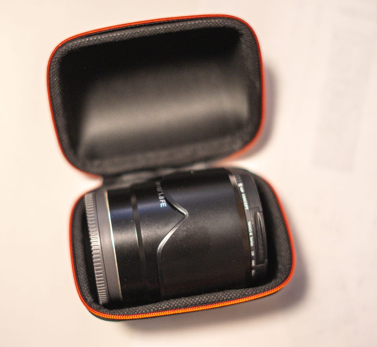 Myydään Samyang AF 75mm f/1.8 FE SONY, objektiivi