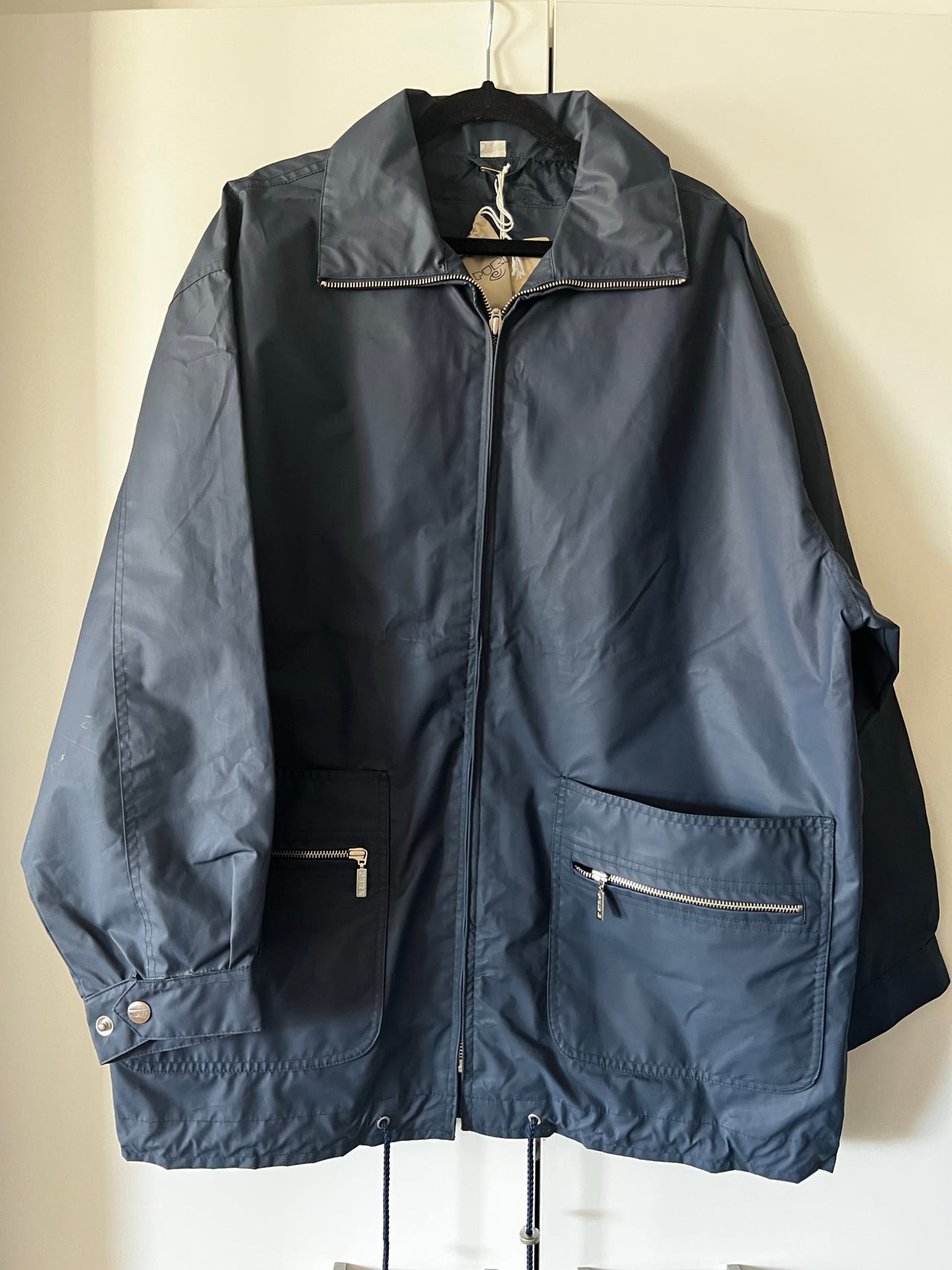 Oversize sadetakki
