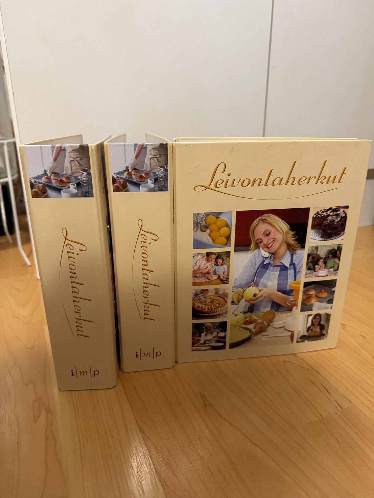 Leivontaherkut keittokirjasarja 3 kirjaa
