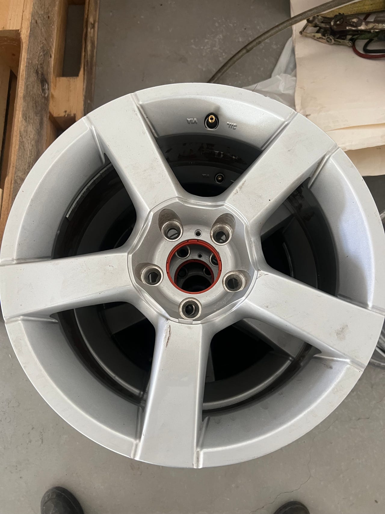 AUDI MB VW 7”16 Alumiinivannesarja ET 18
