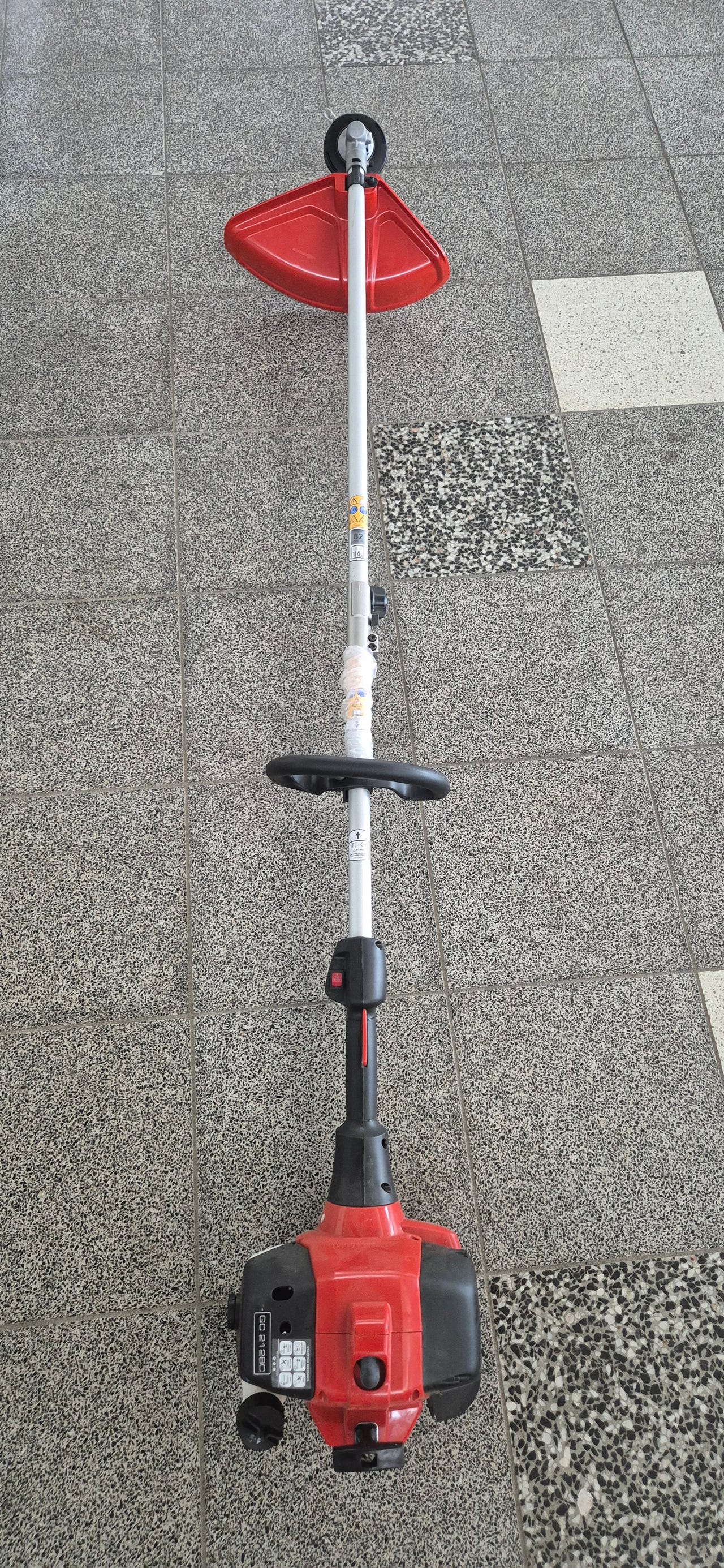 Trimmeri Jonsered Gc2128C