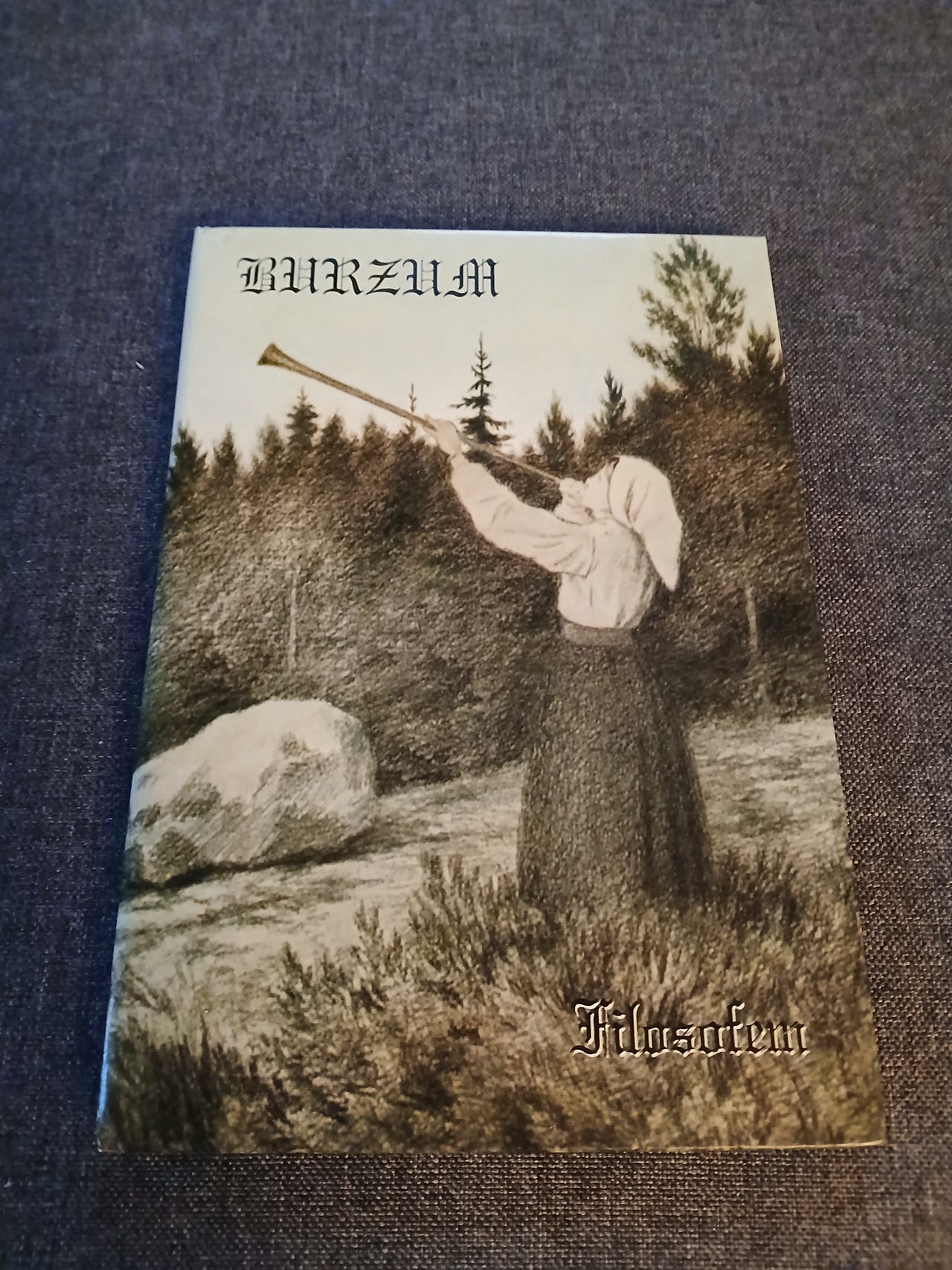 ☆希少☆ Burzum / Filosofem A5 digibook盤 Amazon.co.jp: Filosofem + Booklet: ミュージック