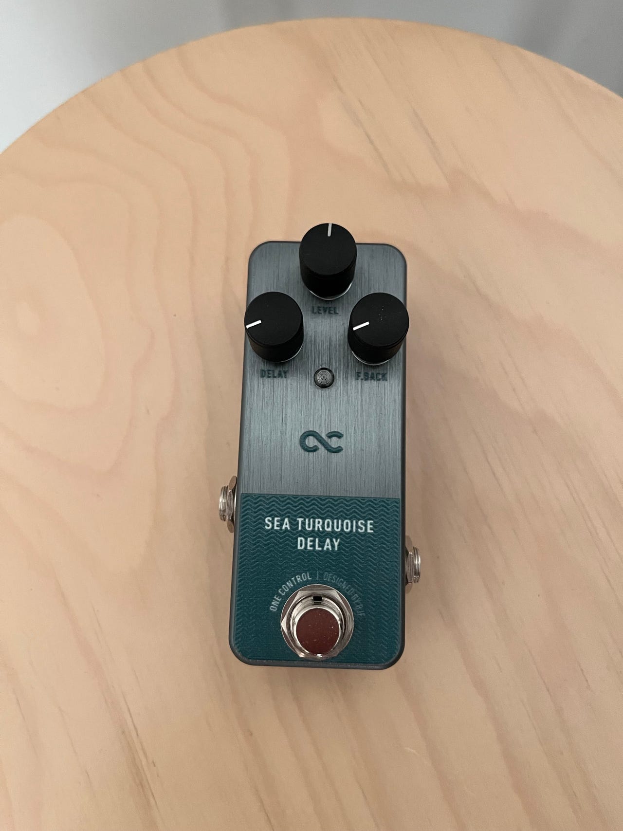 One Control Sea Turquoise Delay kitarapedaali | Tori
