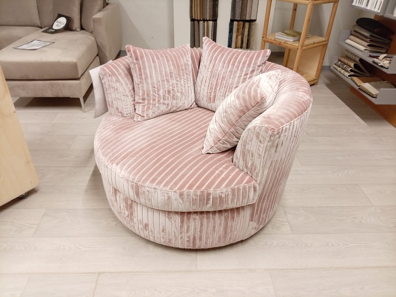 Aitokaluste Dumle Tuoli 2621€