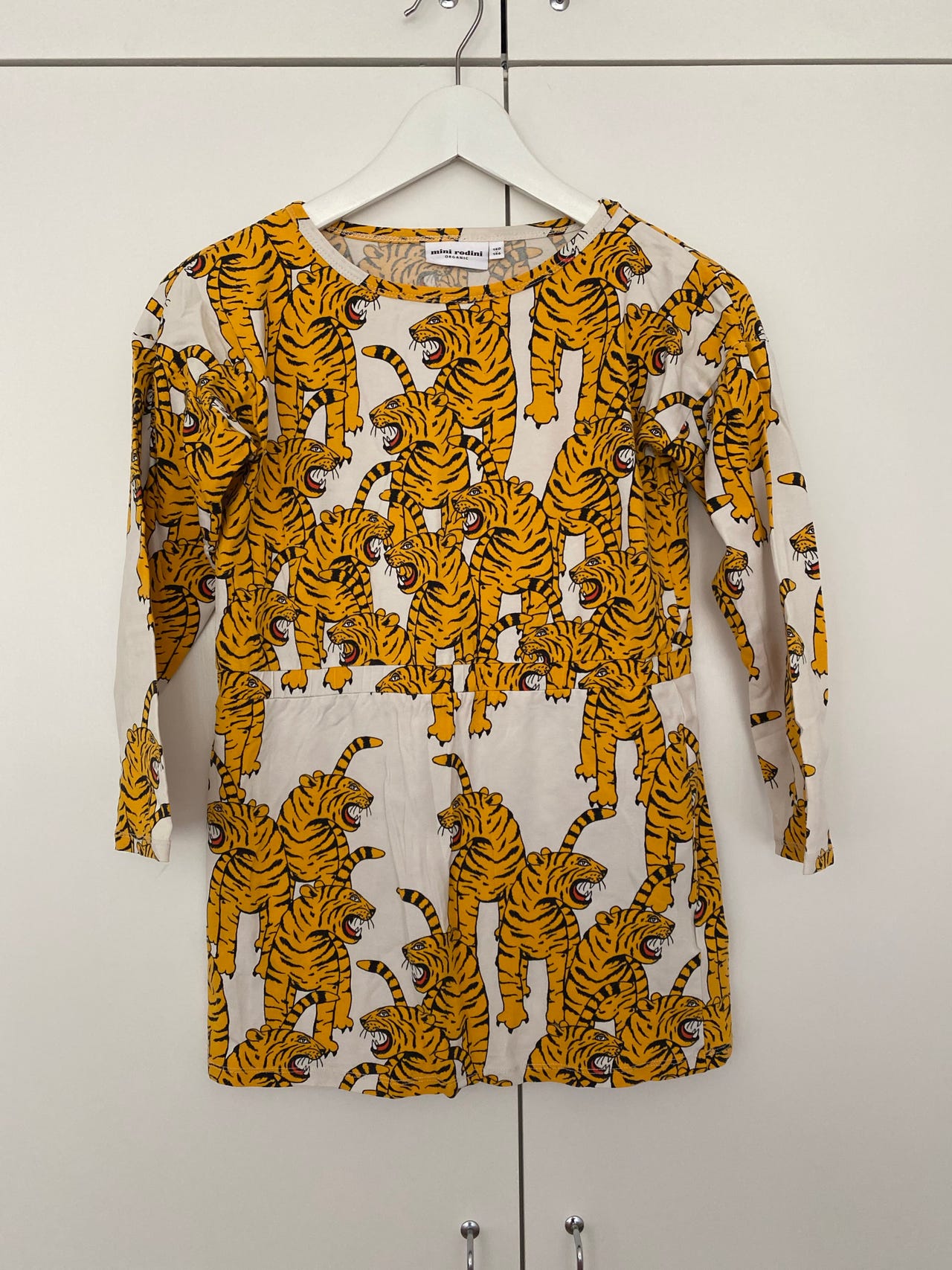 mini rodini tiger dress Mini Rodini bengal tiikeri mekko 140-146