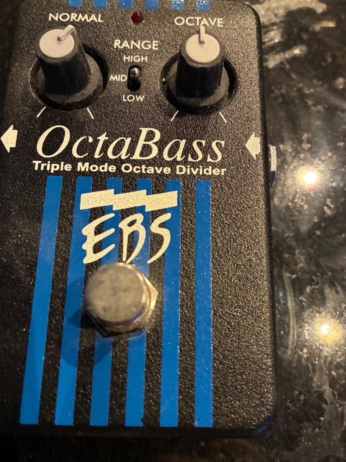 EBS OctaBass Triple Mode Octave Divider Pedaali | Tori