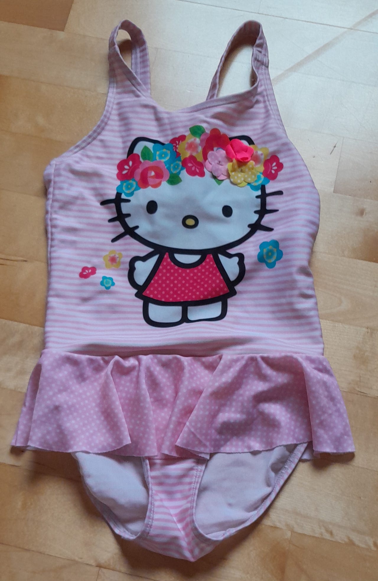 128/134cm H&M Hello Kitty uimapuku