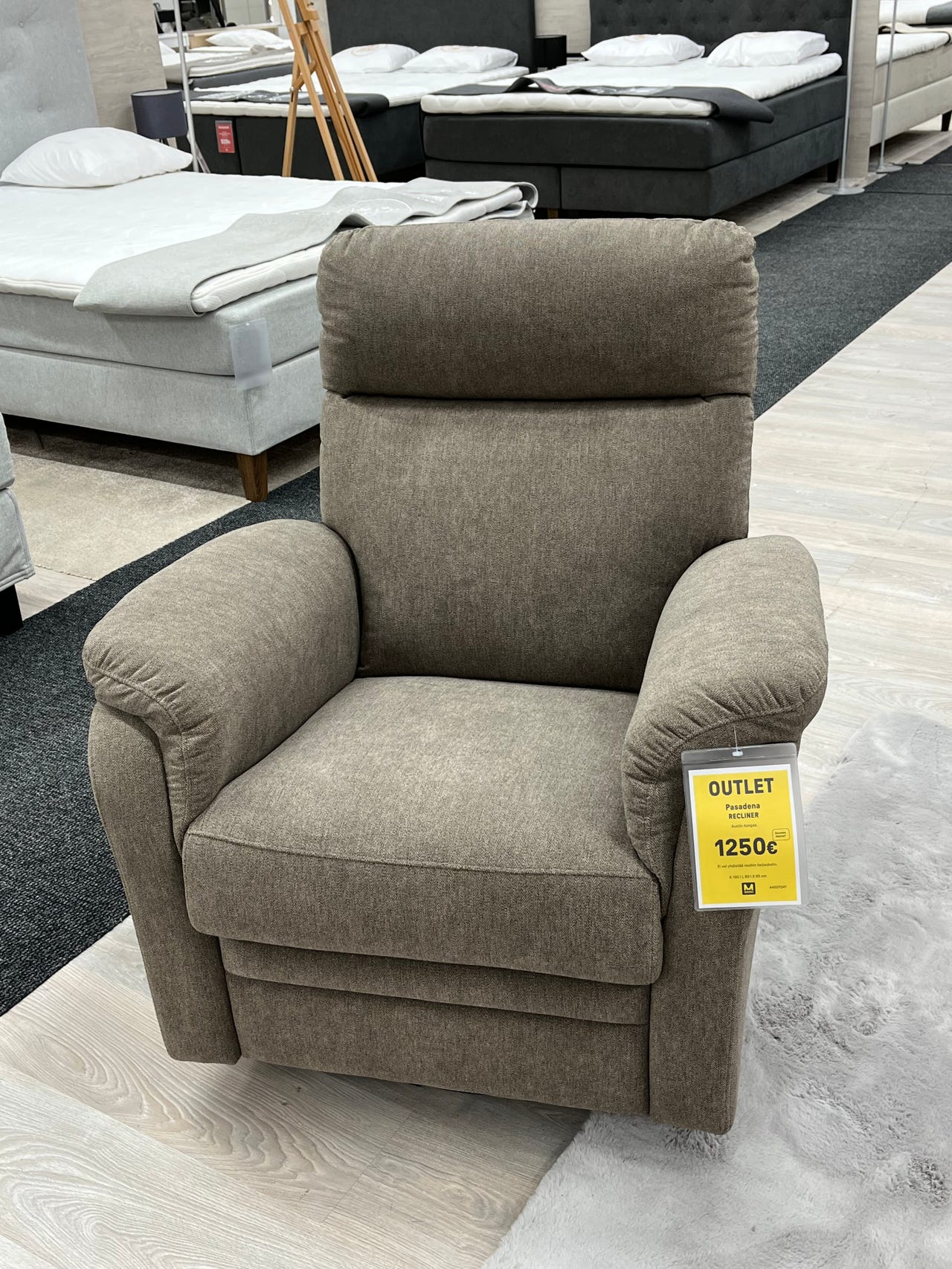 Pasadena recliner