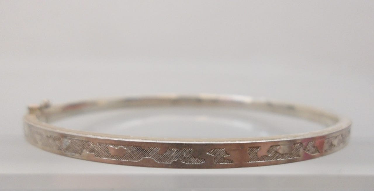 Antiikki vintage hopea hopeinen ontto koristeltu rannekoru ranner